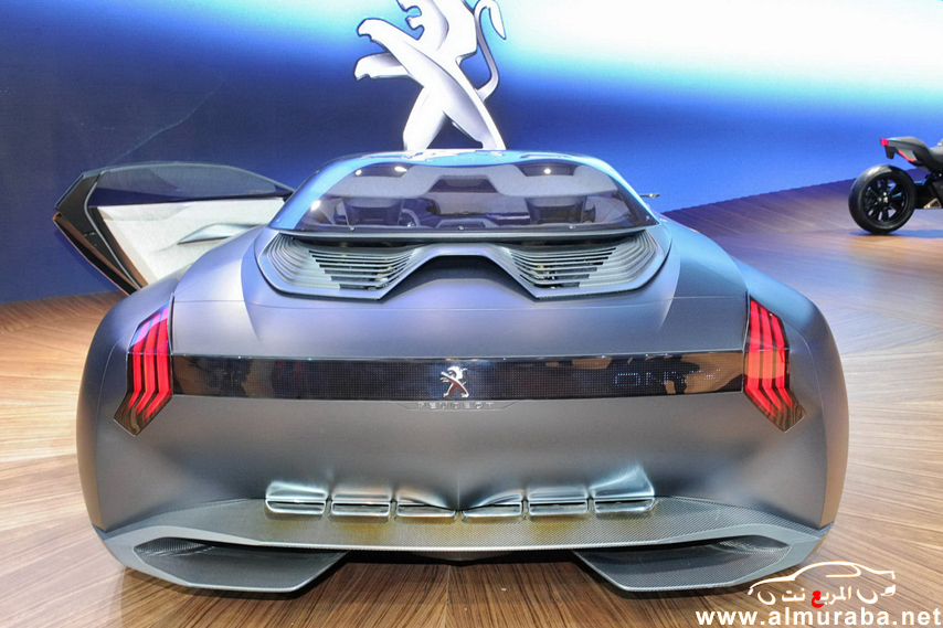 بيجو تكشف النقاب عن سيارتها اونيكس سوبر كونسيبت الهجينه في معرض باريس Peugeot Onyx 3
